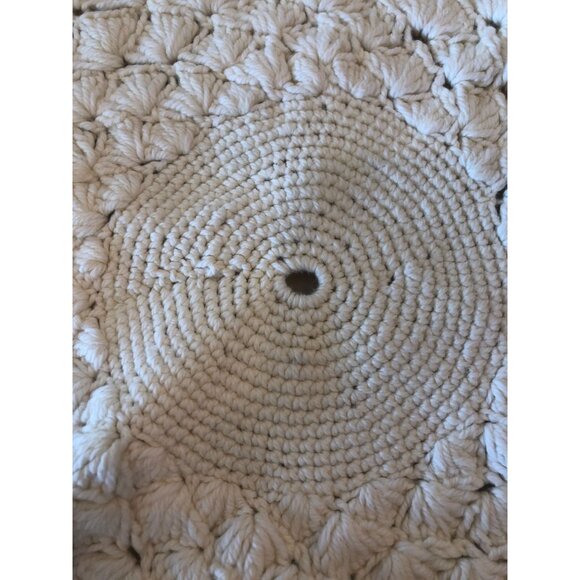 LOT of 3 VTG Handmade Crochet Doilies - Picture 5 of 15